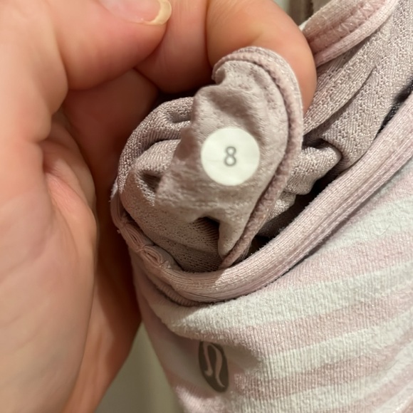 Lululemon Tank - Older Style - Size 8 - Picture 6 of 6